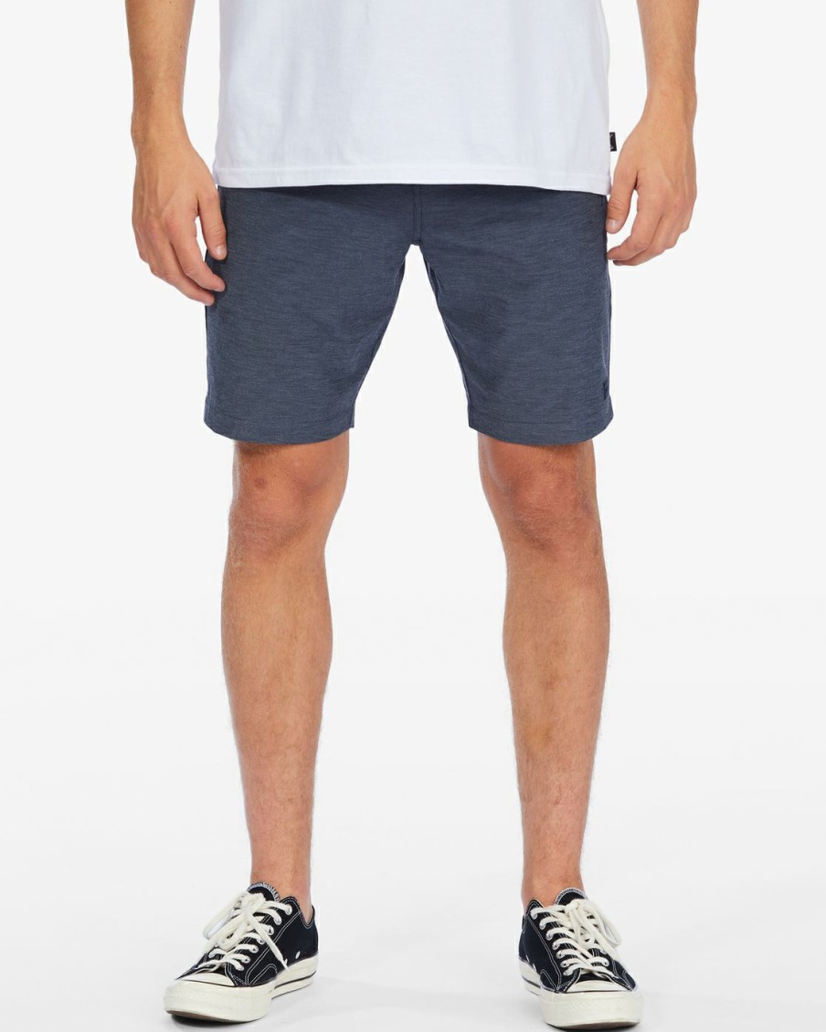 * Shorts | Classical Crossfire Mid Submersible Shorts 19