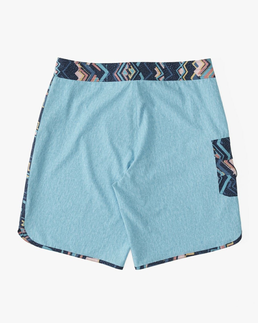 * Boardshorts | Excellent 73 Pro Boardshorts 19