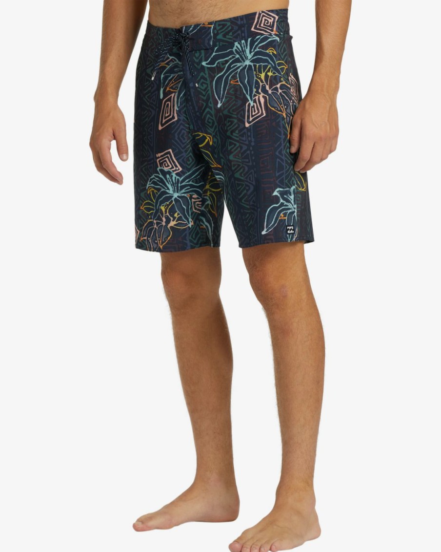 * Boys | Quality Guarantee Boys' (2-7) Sundays Pro Performance 13 Boardshorts